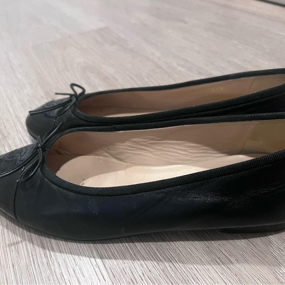 CHANEL ballet flats - lambskin and patent leather - Picture 3 of 6
